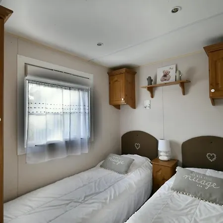 Mobil'home Terrain Prive Proche Du Zoo De La Palmyre Ouvert Toute L'annee * Les Mathes