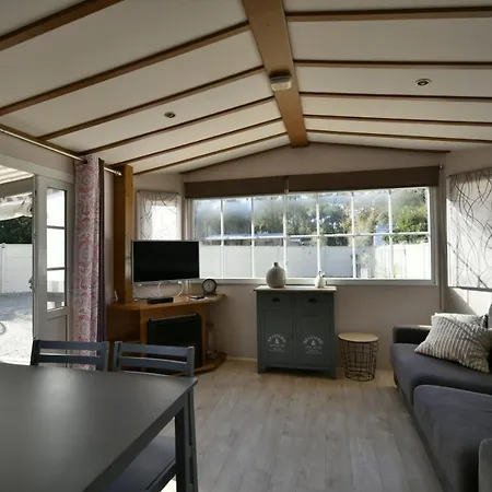 Mobil'home Terrain Prive Proche Du Zoo De La Palmyre Ouvert Toute L'annee レ・マトゥ