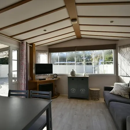 Mobil'home Climatise Terrain Prive Proche Du Zoo De La Palmyre Les Mathes